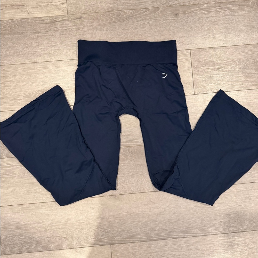 Navy Gymshark Flared Leggings